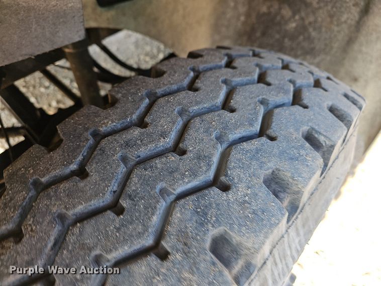 image for item NP9307 2007 International  9200i SBA  dump truck