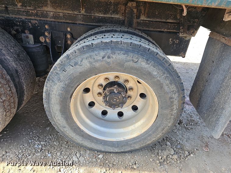 image for item NP9307 2007 International  9200i SBA  dump truck