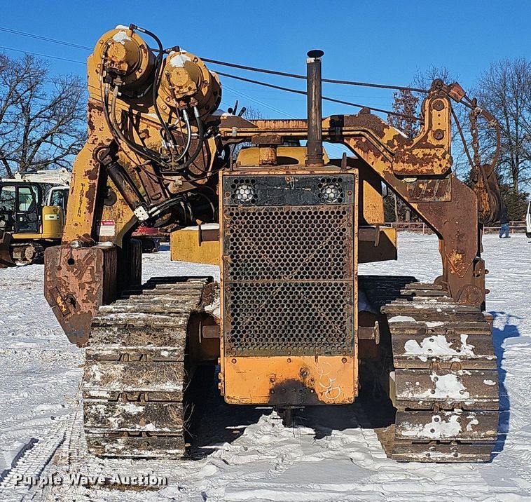 image for item NP9311 1976 Case 1450 pipelayer