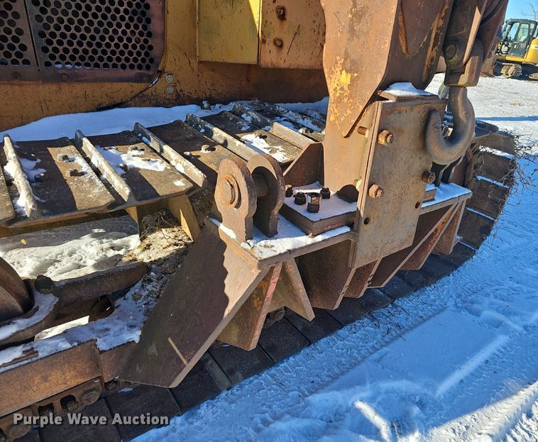 image for item NP9311 1976 Case 1450 pipelayer