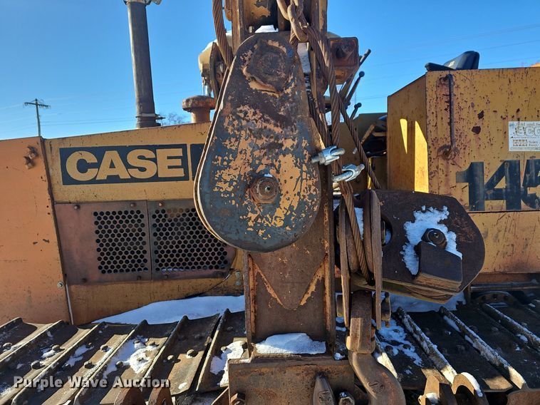 image for item NP9311 1976 Case 1450 pipelayer