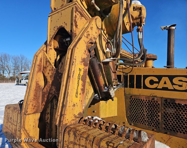 image for item NP9311 1976 Case 1450 pipelayer