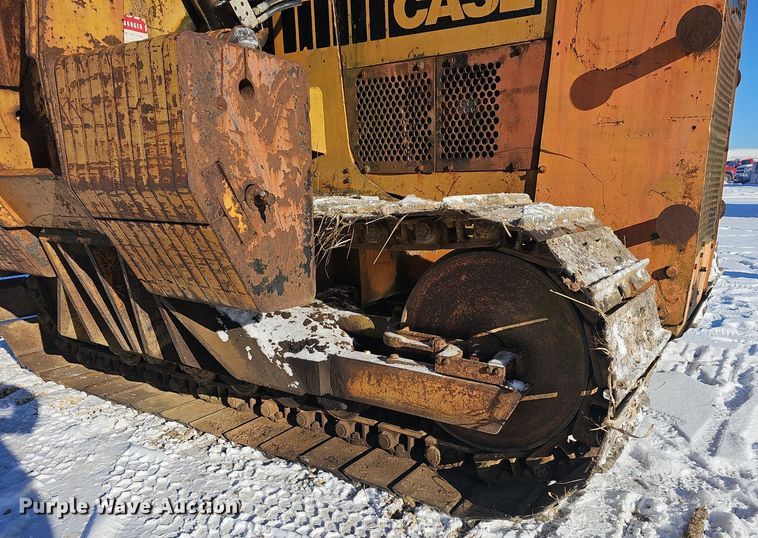 image for item NP9311 1976 Case 1450 pipelayer