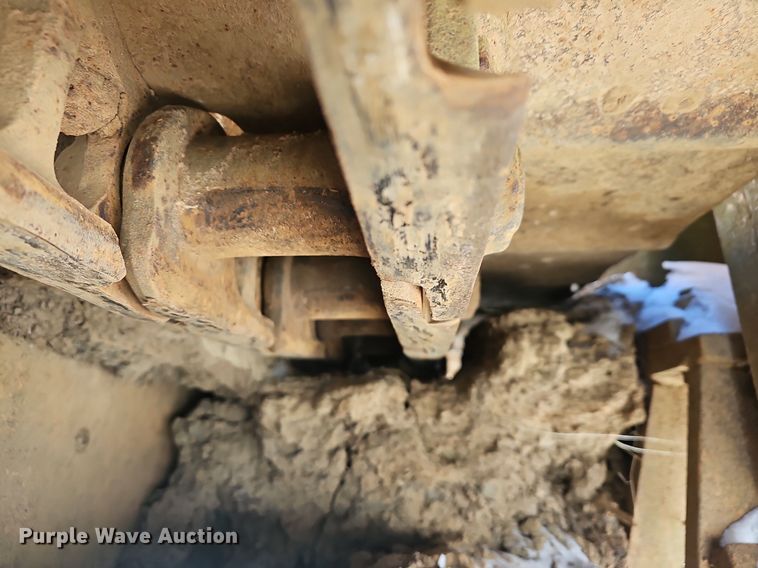 image for item NP9311 1976 Case 1450 pipelayer