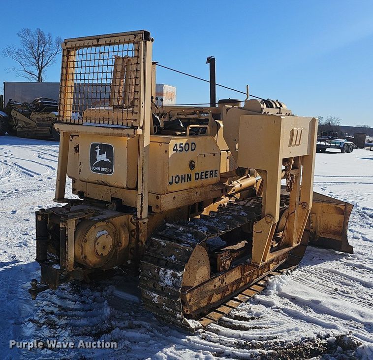 image for item NP9312 1984 John Deere 450D pipelayer