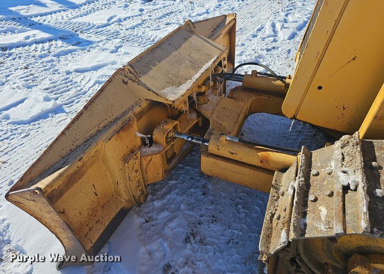 image for item NP9312 1984 John Deere 450D pipelayer