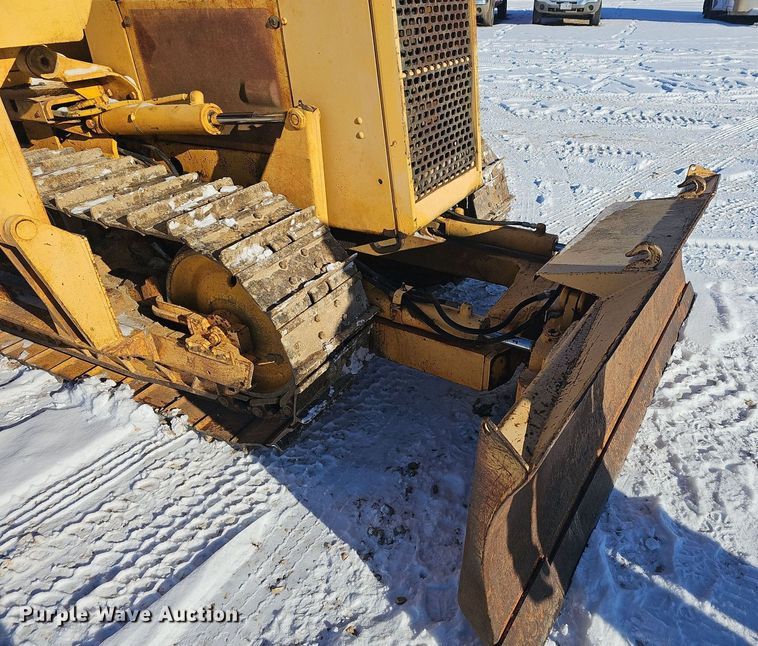 image for item NP9312 1984 John Deere 450D pipelayer