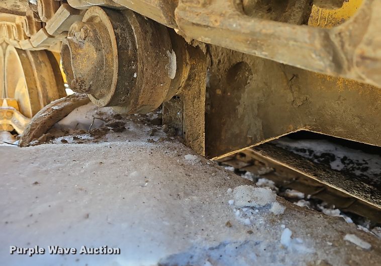 image for item NP9312 1984 John Deere 450D pipelayer