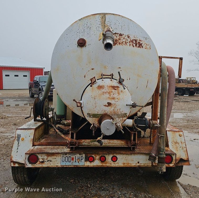 image for item NP9314 1997 Fleming T510 vacuum trailer