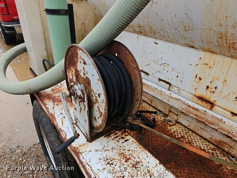 image for item NP9314 1997 Fleming T510 vacuum trailer