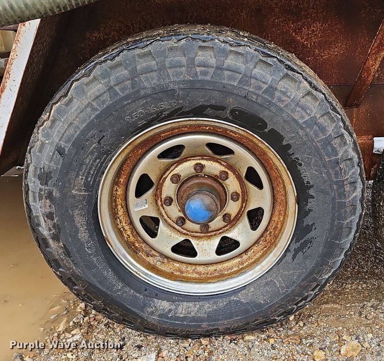 image for item NP9314 1997 Fleming T510 vacuum trailer