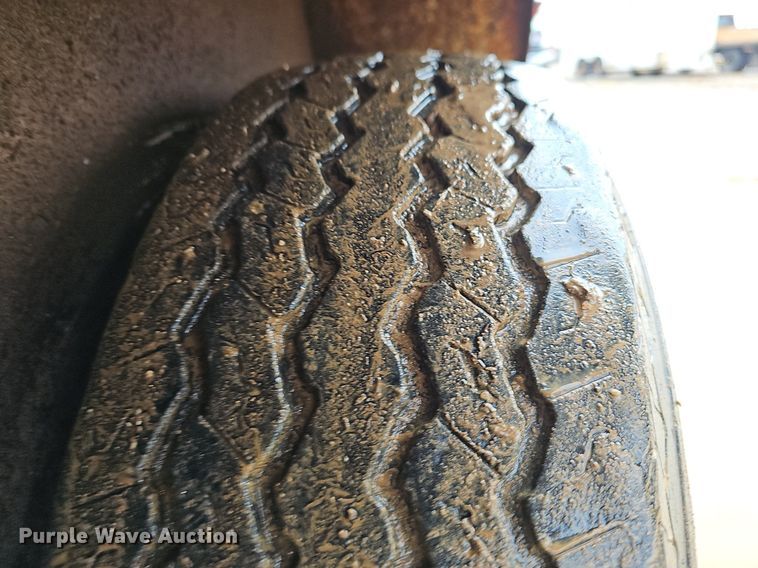 image for item NP9314 1997 Fleming T510 vacuum trailer