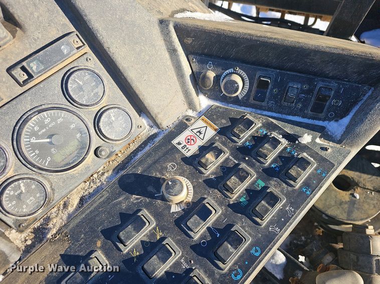 image for item NP9315 2011 Ditch Witch JT3020 All Terrain directional boring unit