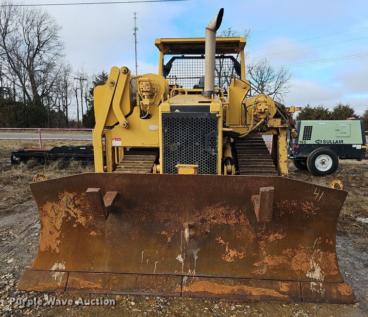 image for item NP9319 1994 Caterpillar D4H XL pipelayer