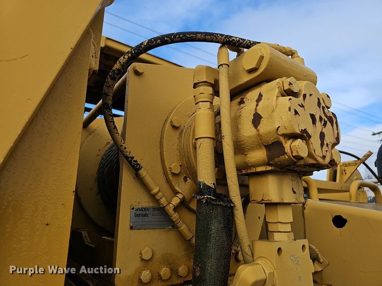 image for item NP9319 1994 Caterpillar D4H XL pipelayer