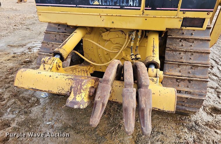 image for item NP9319 1994 Caterpillar D4H XL pipelayer