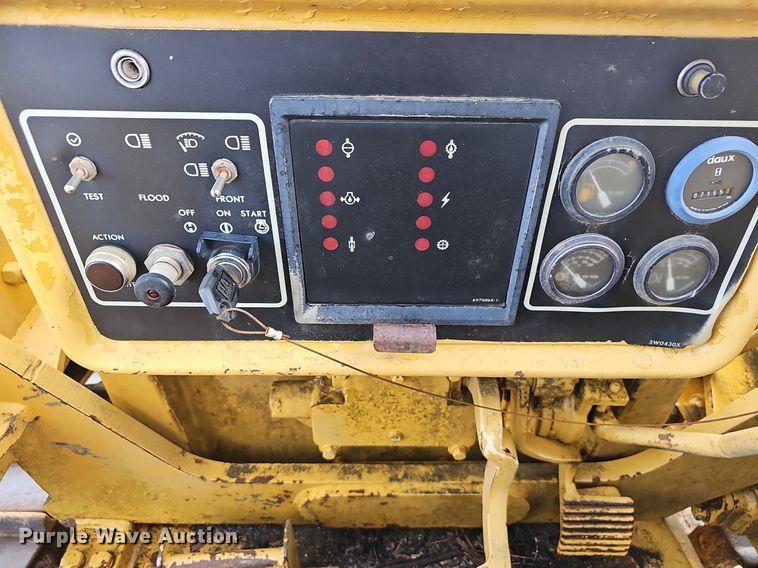 image for item NP9319 1994 Caterpillar D4H XL pipelayer