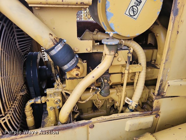 image for item NP9319 1994 Caterpillar D4H XL pipelayer