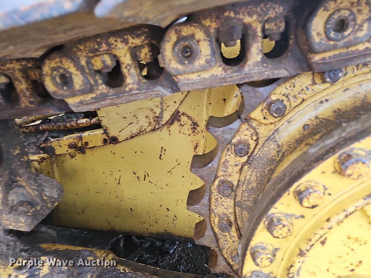 image for item NP9319 1994 Caterpillar D4H XL pipelayer