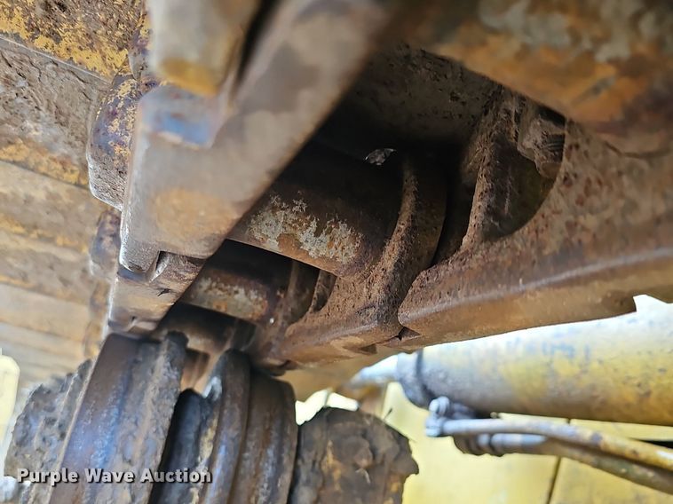 image for item NP9319 1994 Caterpillar D4H XL pipelayer