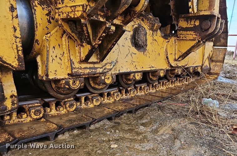 image for item NP9319 1994 Caterpillar D4H XL pipelayer