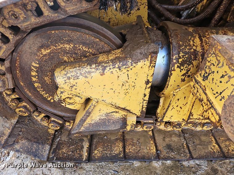 image for item NP9319 1994 Caterpillar D4H XL pipelayer