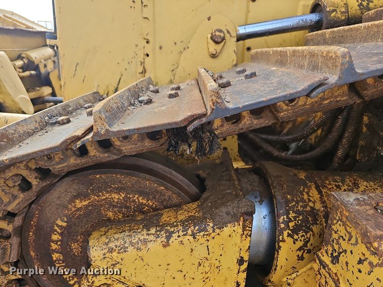image for item NP9319 1994 Caterpillar D4H XL pipelayer