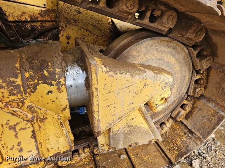 image for item NP9319 1994 Caterpillar D4H XL pipelayer