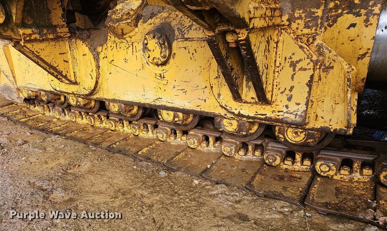 image for item NP9319 1994 Caterpillar D4H XL pipelayer