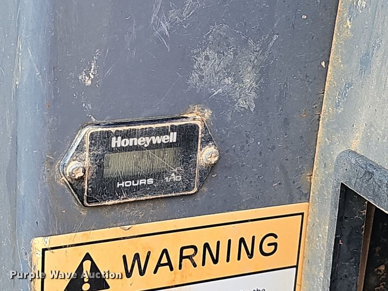 image for item NP9323 2012 Takeuchi  TB250 mini excavator