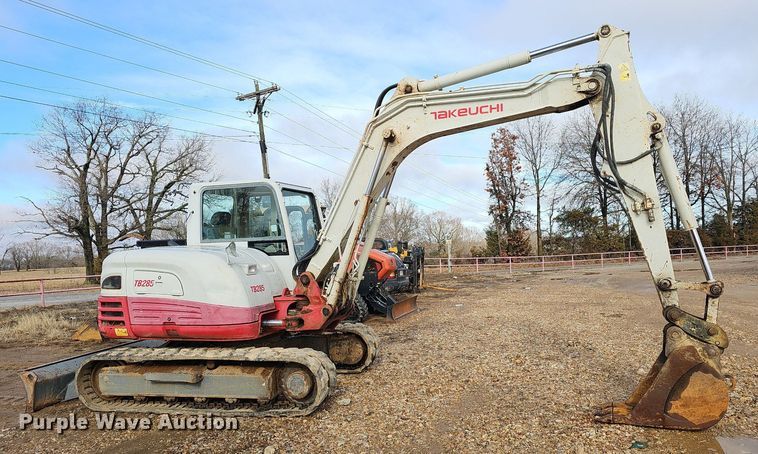 image for item NP9324 2013 Takeuchi  TB285 mini excavator