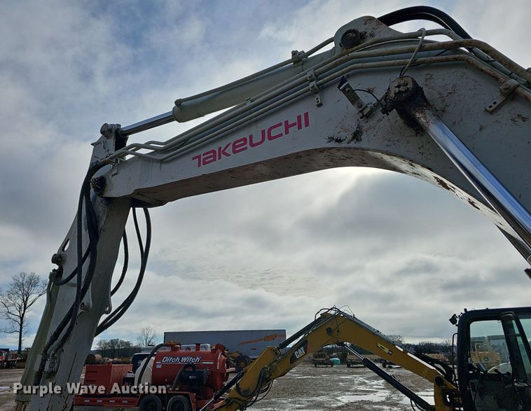 image for item NP9324 2013 Takeuchi  TB285 mini excavator