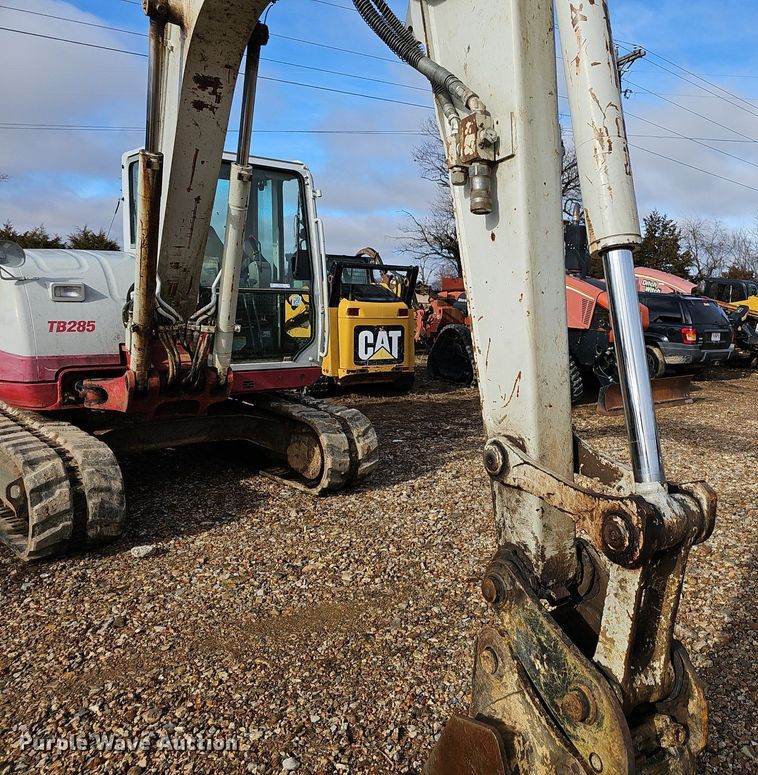 image for item NP9324 2013 Takeuchi  TB285 mini excavator