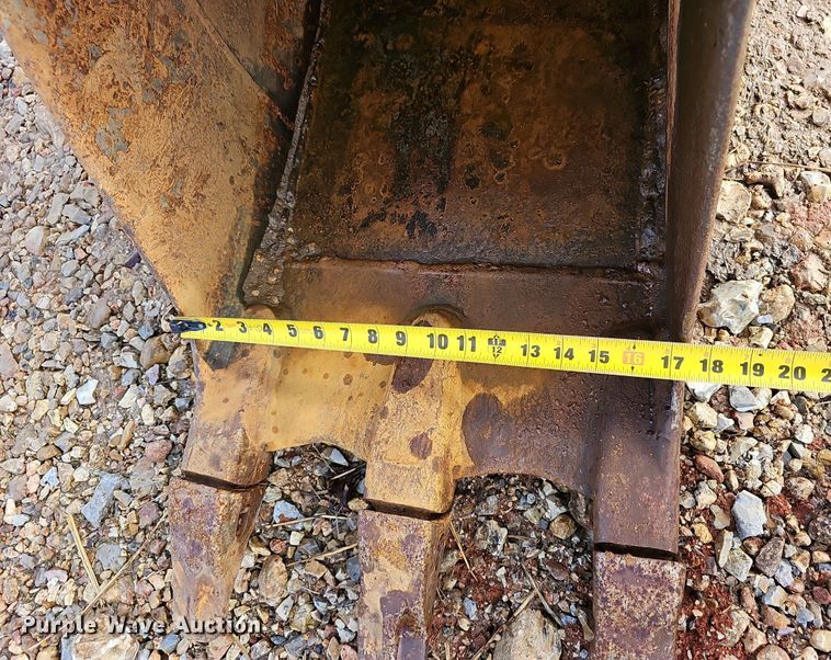 image for item NP9324 2013 Takeuchi  TB285 mini excavator