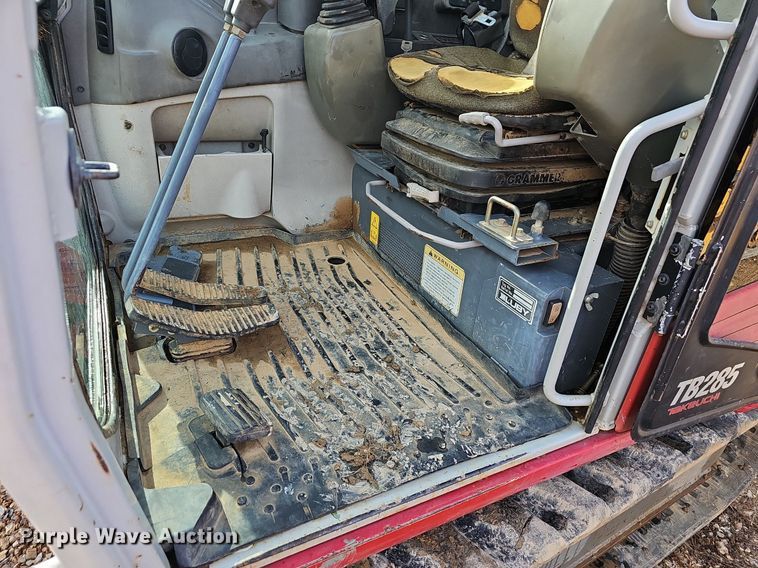 image for item NP9324 2013 Takeuchi  TB285 mini excavator
