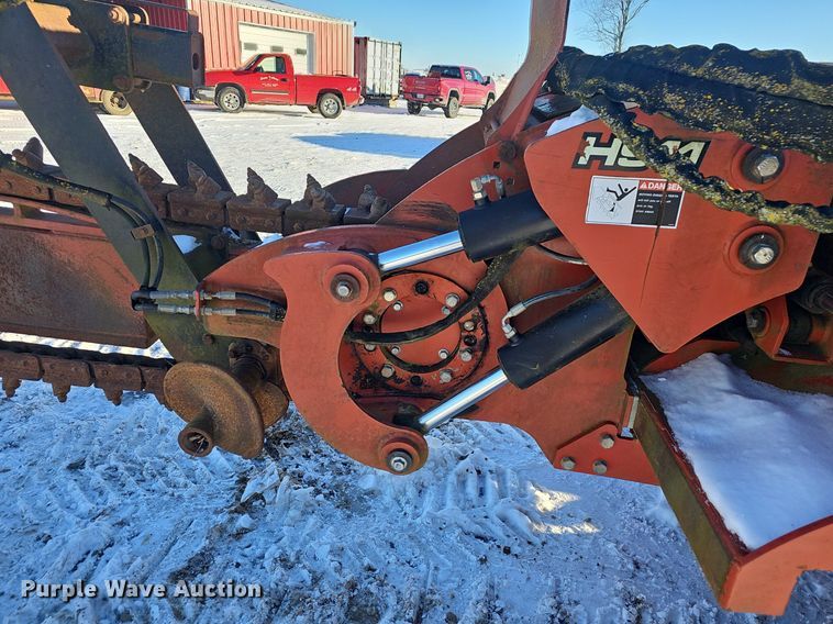 image for item NP9325 2012 Ditch Witch RT115 trencher