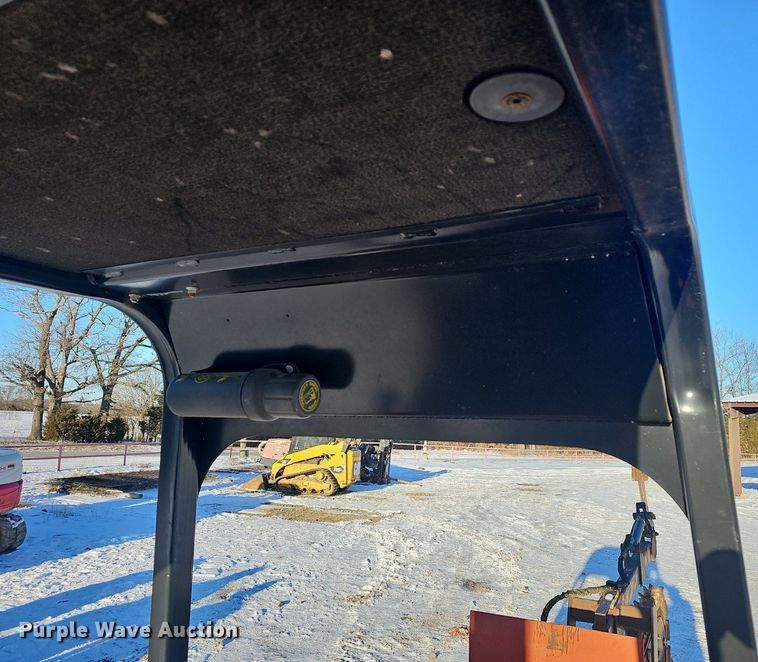 image for item NP9325 2012 Ditch Witch RT115 trencher