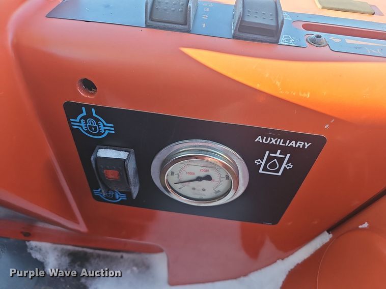 image for item NP9325 2012 Ditch Witch RT115 trencher