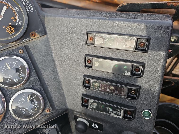 image for item NP9326 2010 Ditch Witch JT2020 Mach 1  directional boring unit