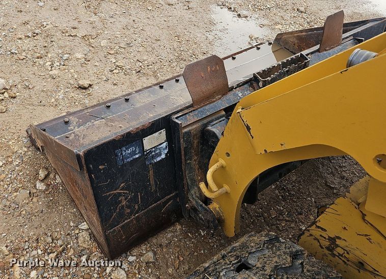 image for item NP9327 2014 Caterpillar 259D tracked skid steer loader