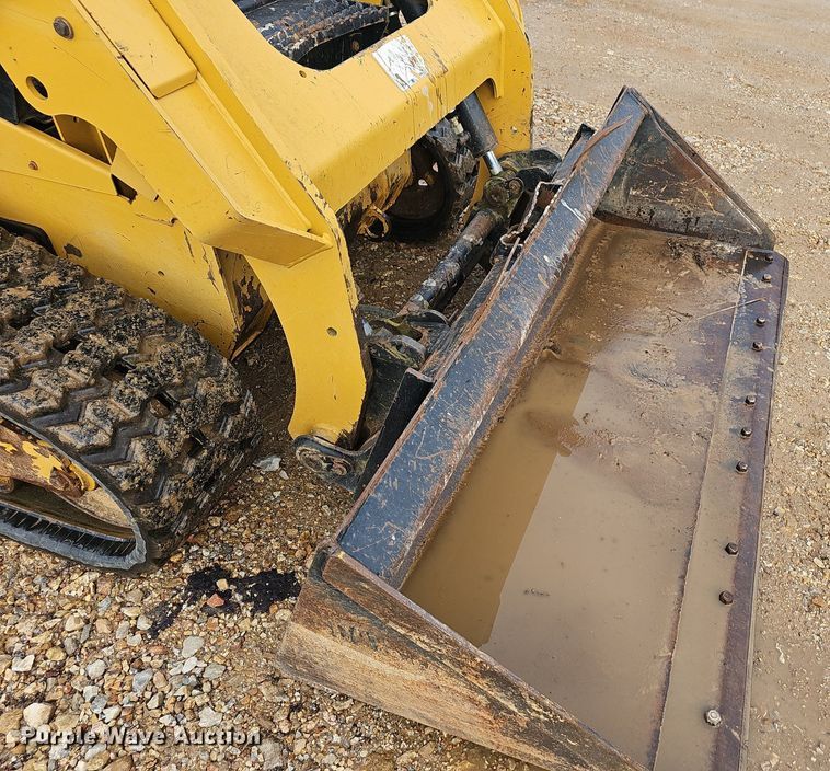 image for item NP9327 2014 Caterpillar 259D tracked skid steer loader