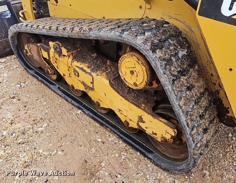 image for item NP9327 2014 Caterpillar 259D tracked skid steer loader