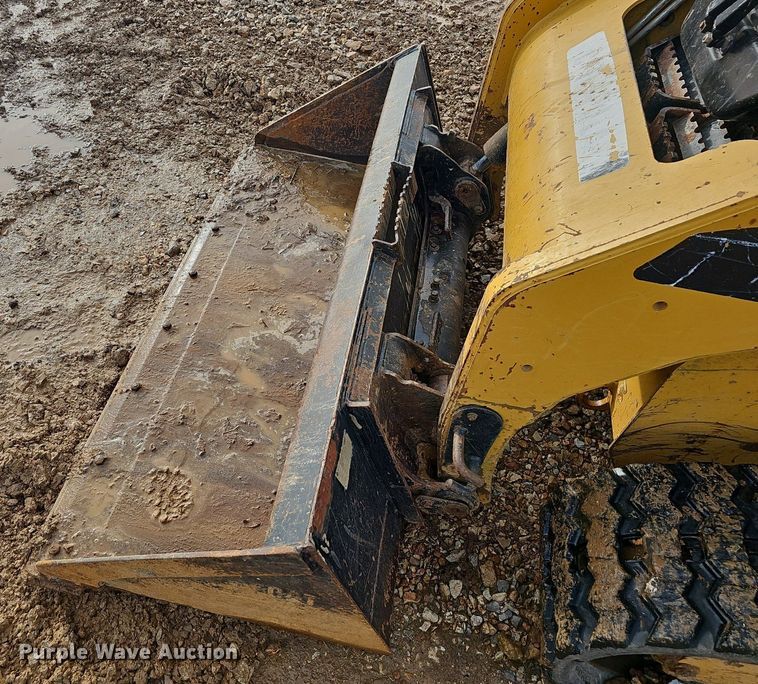 image for item NP9332 2013 Caterpillar 259B3 tracked skid steer loader