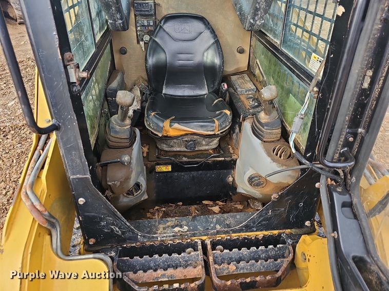 image for item NP9332 2013 Caterpillar 259B3 tracked skid steer loader