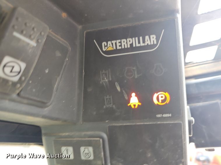 image for item NP9332 2013 Caterpillar 259B3 tracked skid steer loader