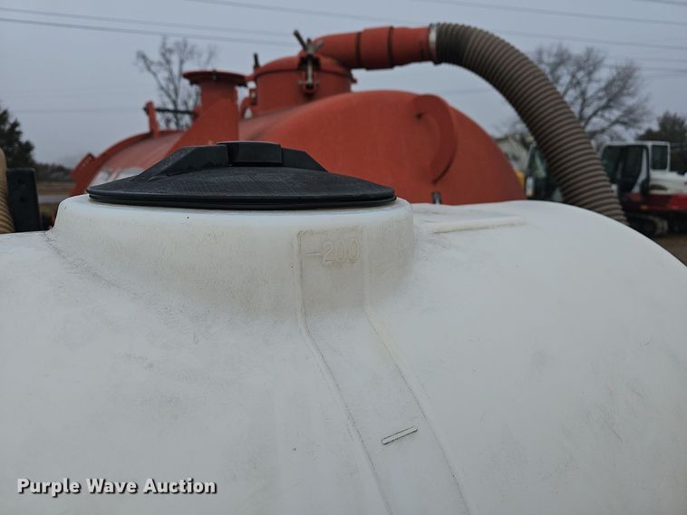 image for item NP9333 2013 Ditch Witch FX30 vacuum excavator