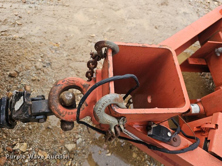 image for item NP9333 2013 Ditch Witch FX30 vacuum excavator