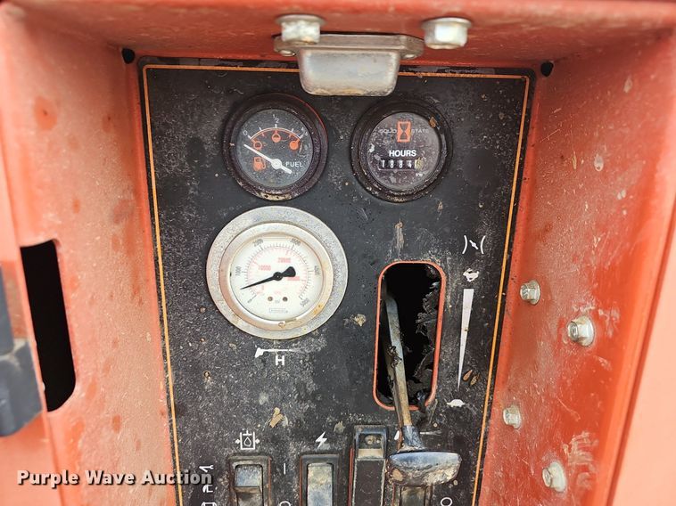 image for item NP9333 2013 Ditch Witch FX30 vacuum excavator