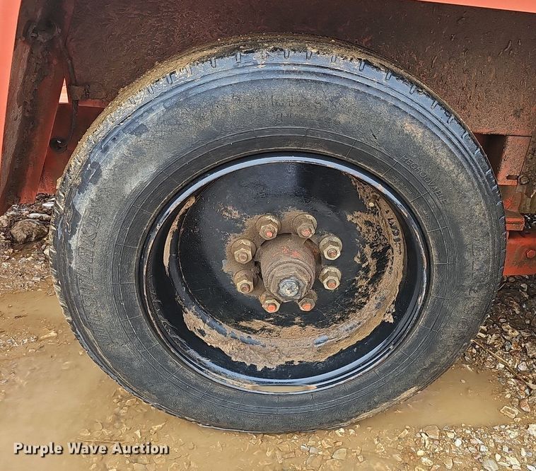 image for item NP9333 2013 Ditch Witch FX30 vacuum excavator