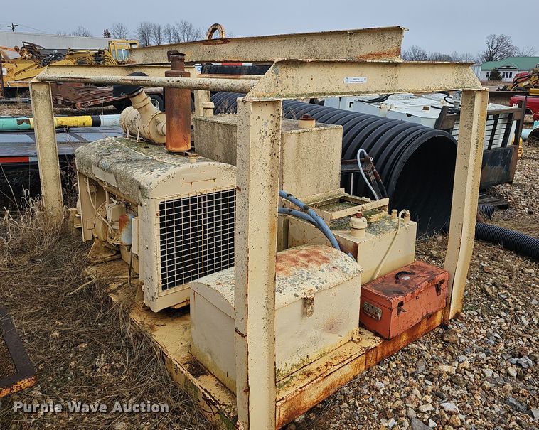 image for item NP9338 Spicer hydrostatic pump